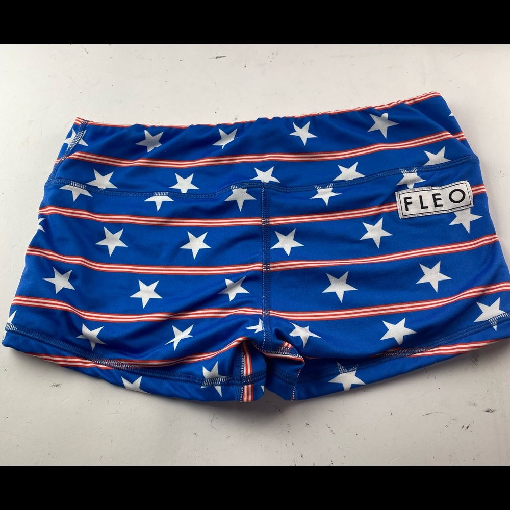 Fleo medium patriotic shorts
